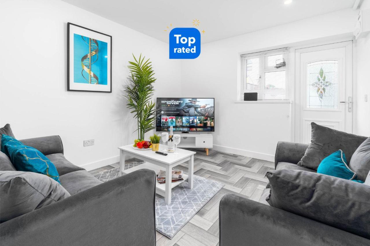 5 Bedroom House - 10 Guests - Multiple Off Street Parking - Garden - Smart Tv - Wifi - Contractors - Families - Groups Birmingam Exterior foto