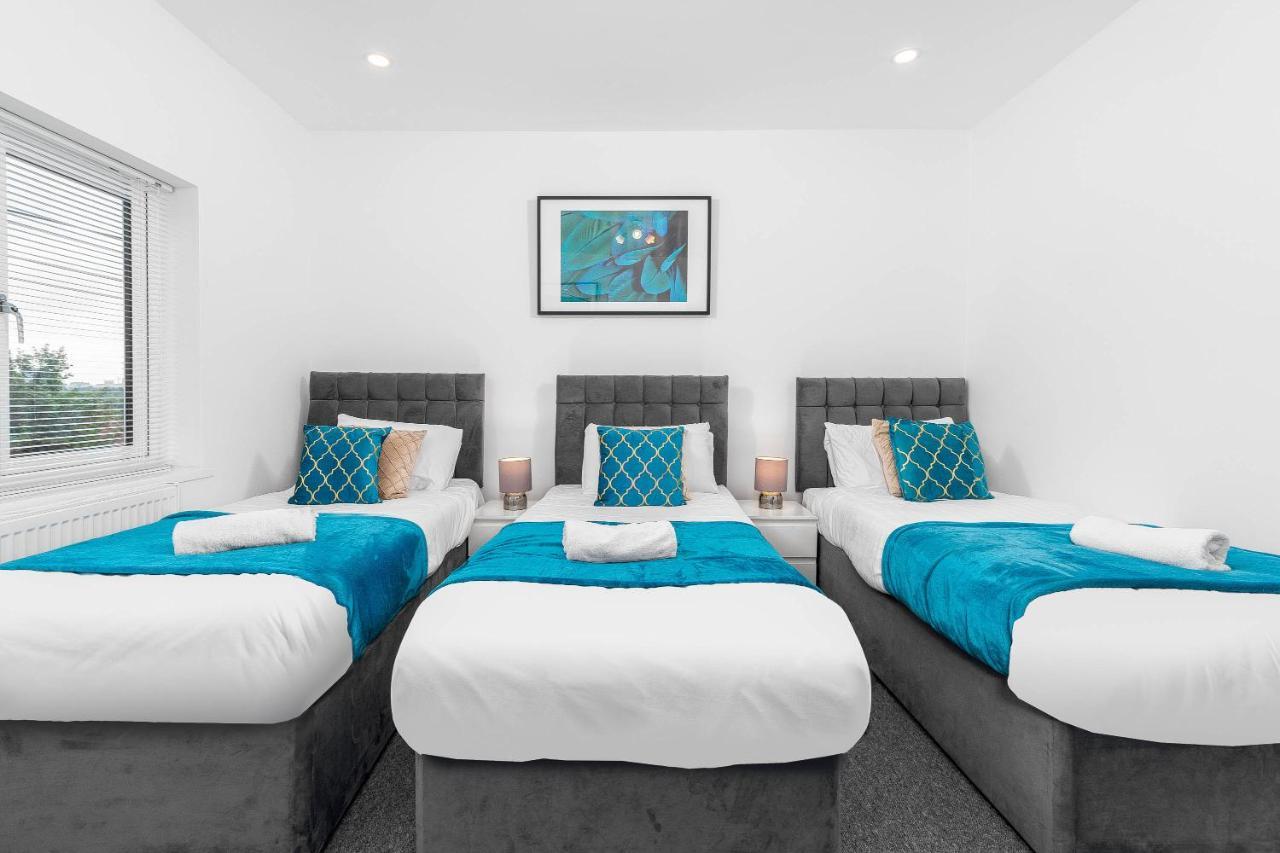 5 Bedroom House - 10 Guests - Multiple Off Street Parking - Garden - Smart Tv - Wifi - Contractors - Families - Groups Birmingam Exterior foto